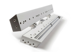 Matrice de revêtement à écart étroit