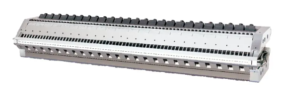 Matrice de feuille anti-d&eacute;formation pour extrusion de feuilles &agrave; haute pression