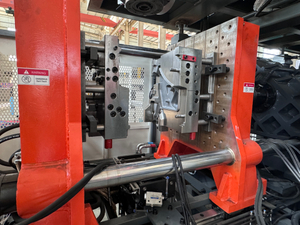 Moule de moulage par soufflage de bouteilles et de pots en plastique, moule de moulage par soufflage en plastique creux