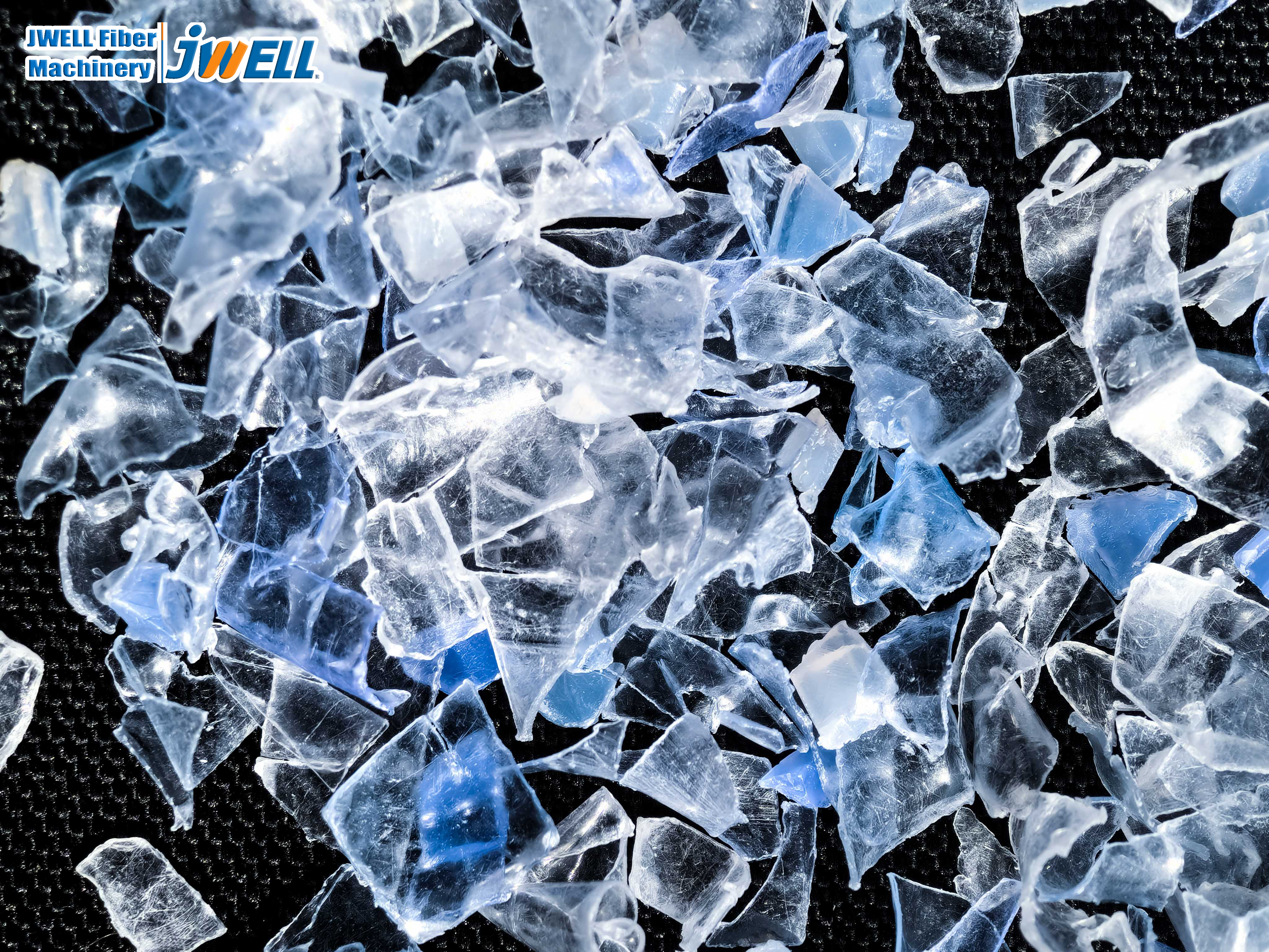 Flocons de bouteilles en PET recycl&eacute;s (flocons bleus)