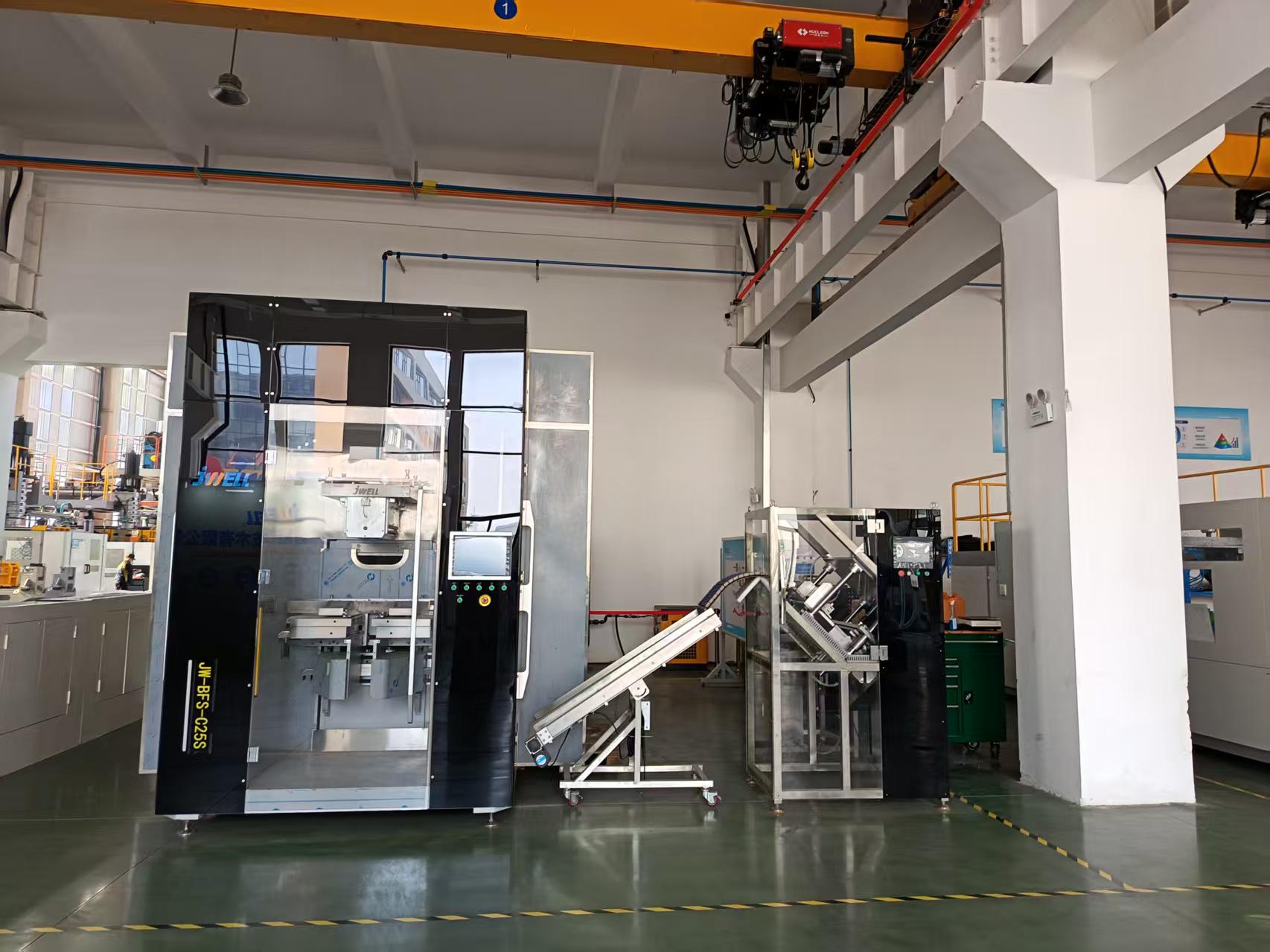 BFS Blow & Fill & Seal Machine à tubes multi-lumières jetables Emballage stérile Compte-gouttes/pipettes stériles 