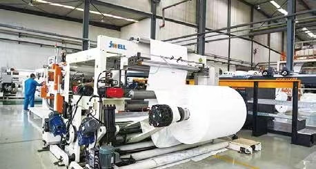 Ligne d'extrusion de feuilles de papier PE Stone | Machine de fabrication de papier en pierre à haute efficacité Jwell