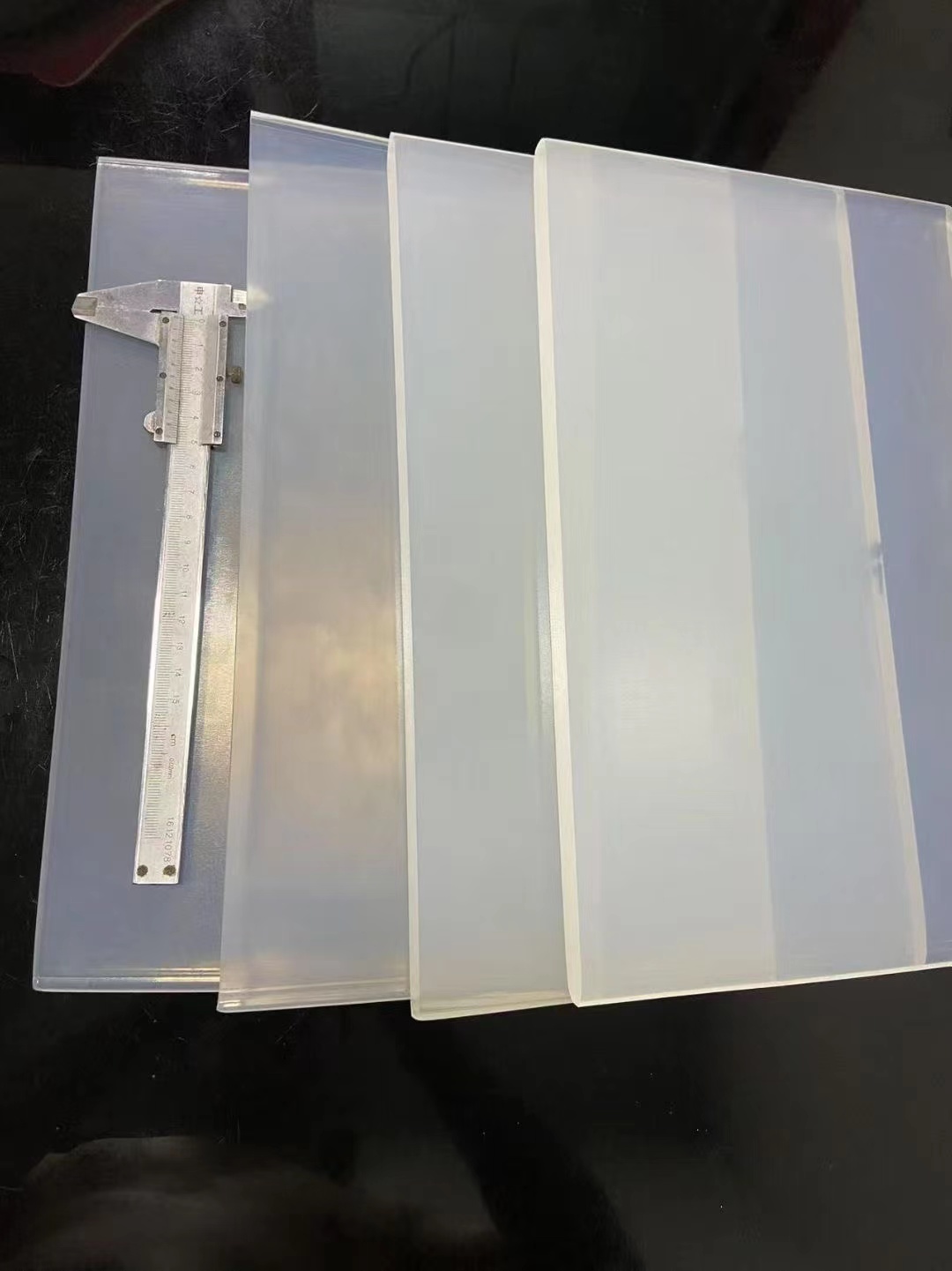 Ligne d'extrusion de feuilles de semelle intermédiaire EVA/TPU | Équipement matériel en mousse JWELL TPU