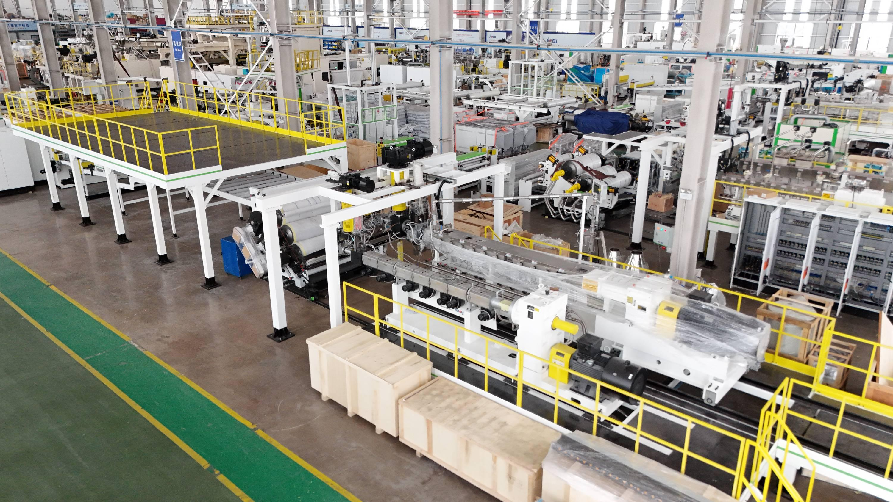 Ligne de machines d'extrusion de coussins d'isolation acoustique automobile | Ligne composite JWELL PE EVA POE